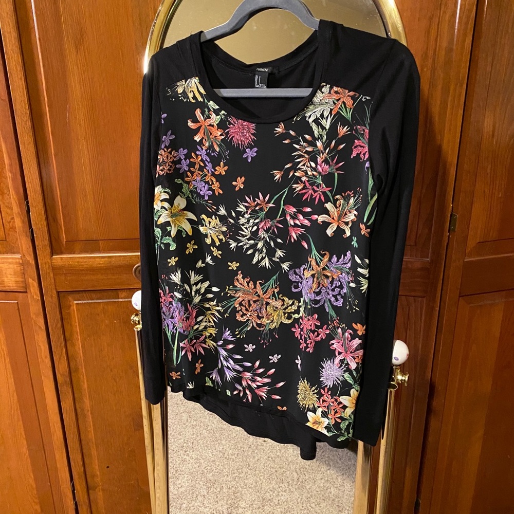 Forever 21 Long sleeve black shirt